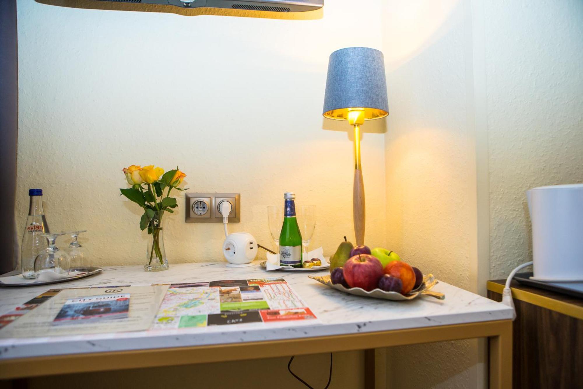 Private Comfort Stephansplatz - Self Check In Виена Екстериор снимка